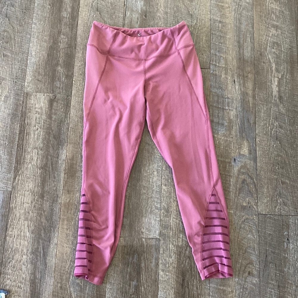 Hot pink workout cropped leggings
